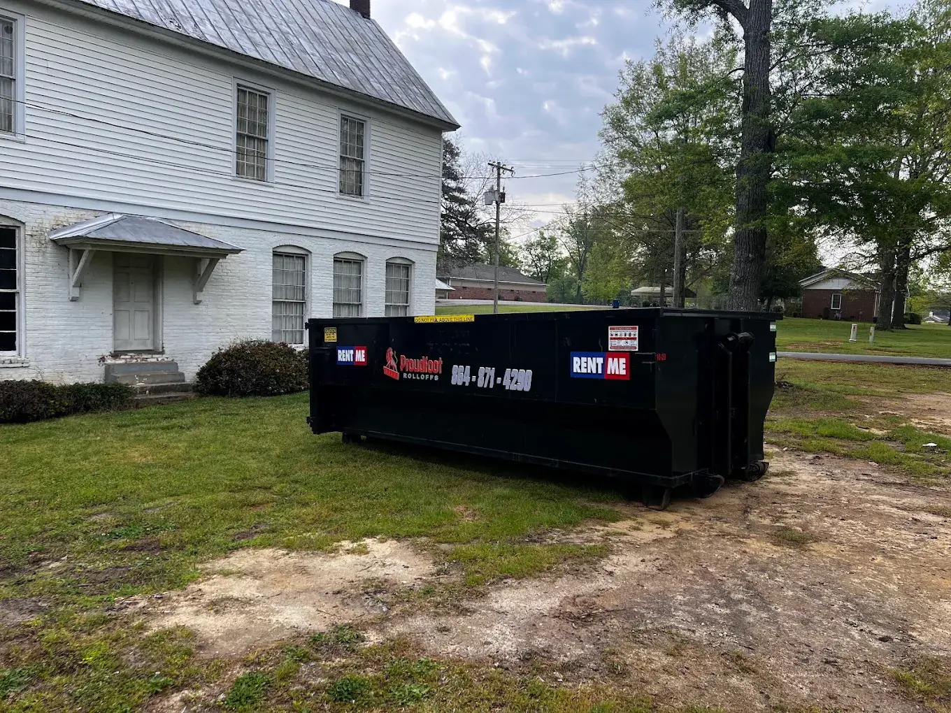 Proudfoot Rolloffs roll-off dumpster serving Clinton, Laurens County, SC
