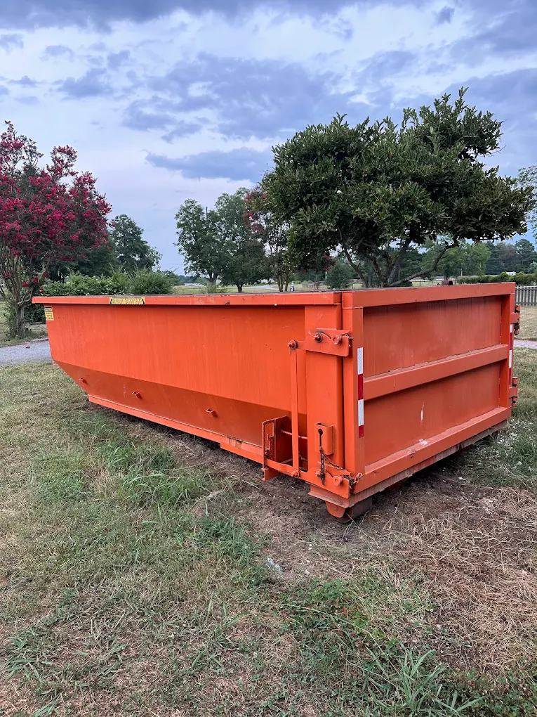 Proudfoot Rolloffs 10-yard roll-off dumpster